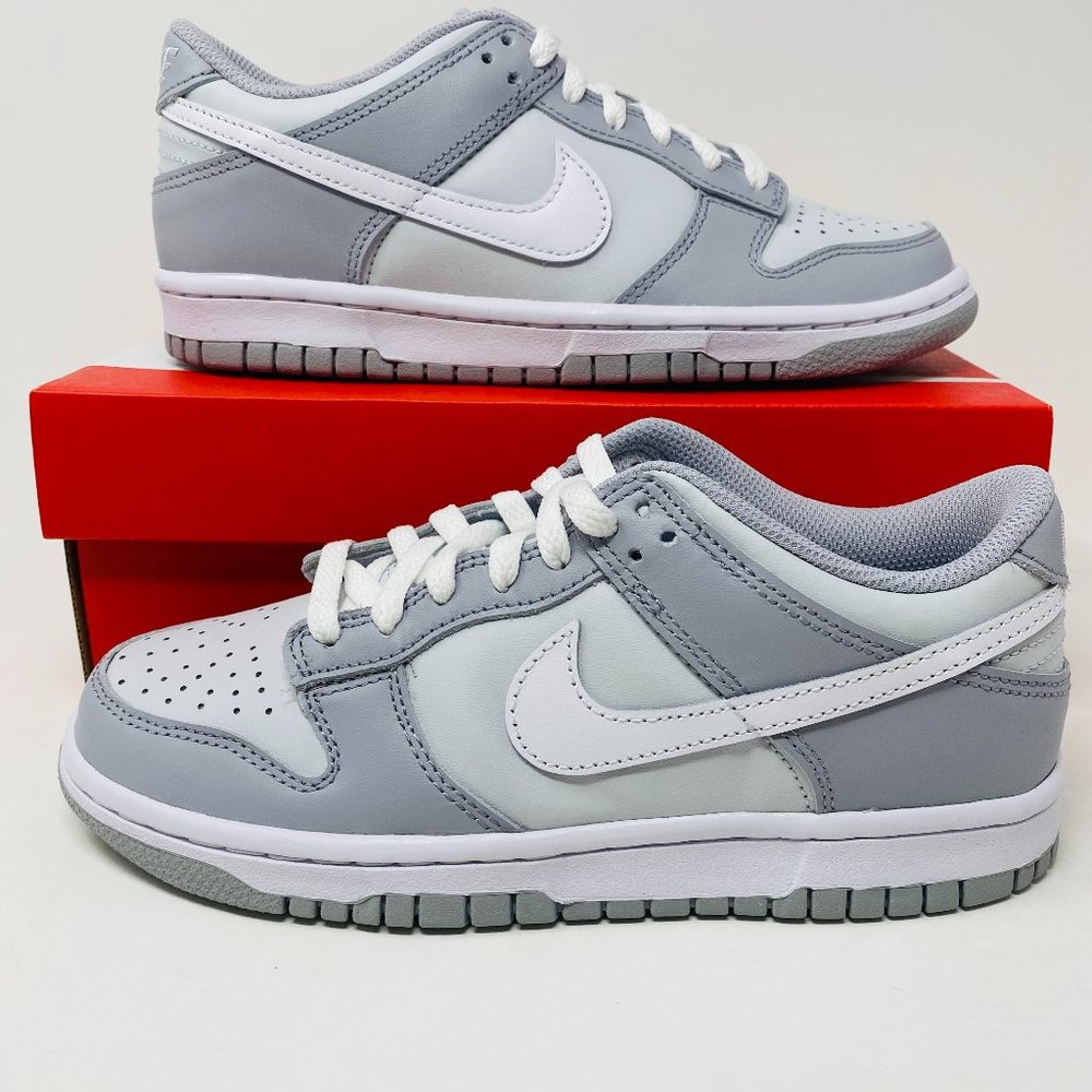 Nike Womens Dunk Low Pure Platinum White Gray Lace Up Sneaker Shoes Sz 6.5 / 5Y